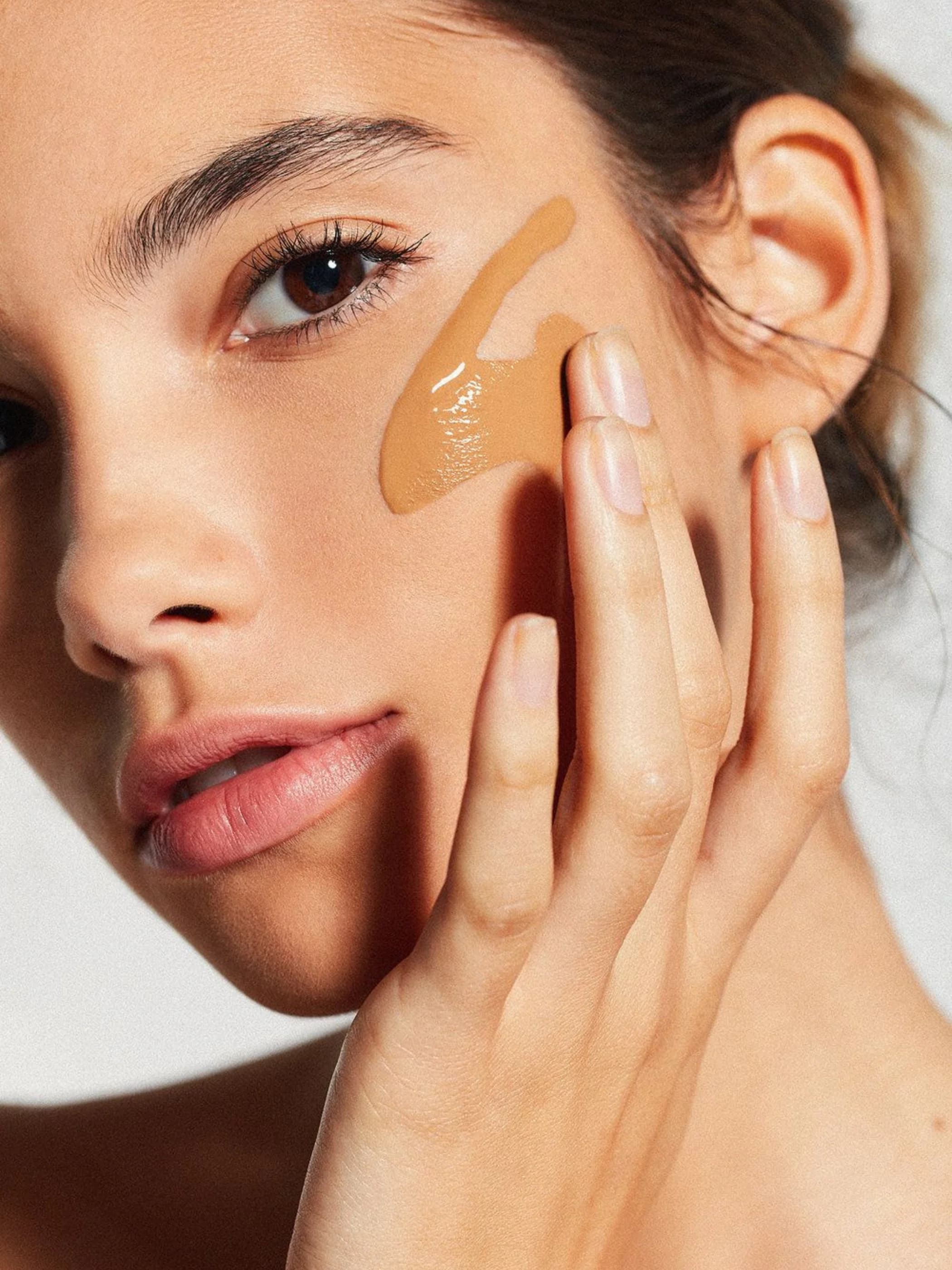 Madge Glow and Go Byron 2-in-1 Primer and BB Hydrating Tint