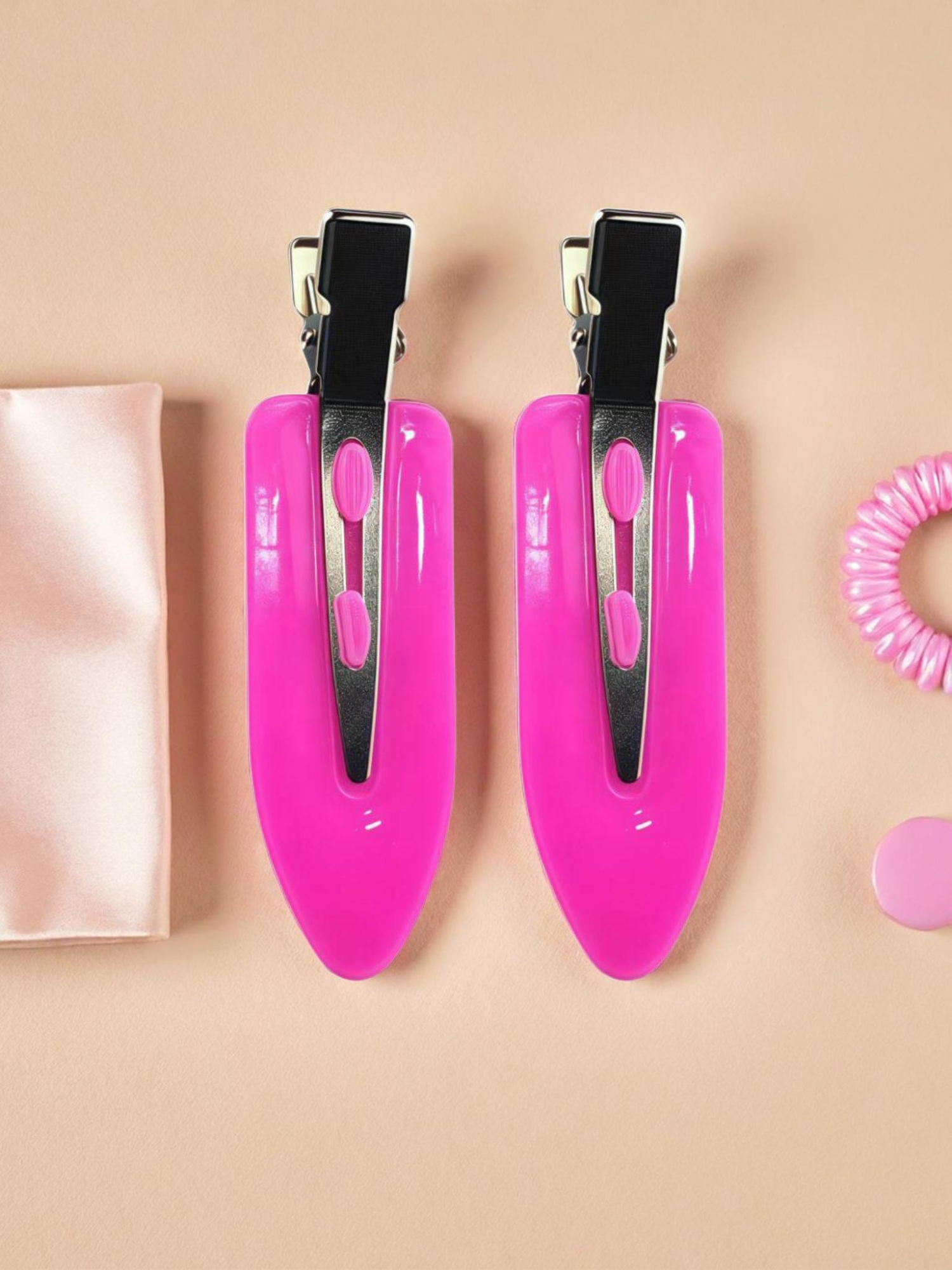 Madge Beauty Crease Clips