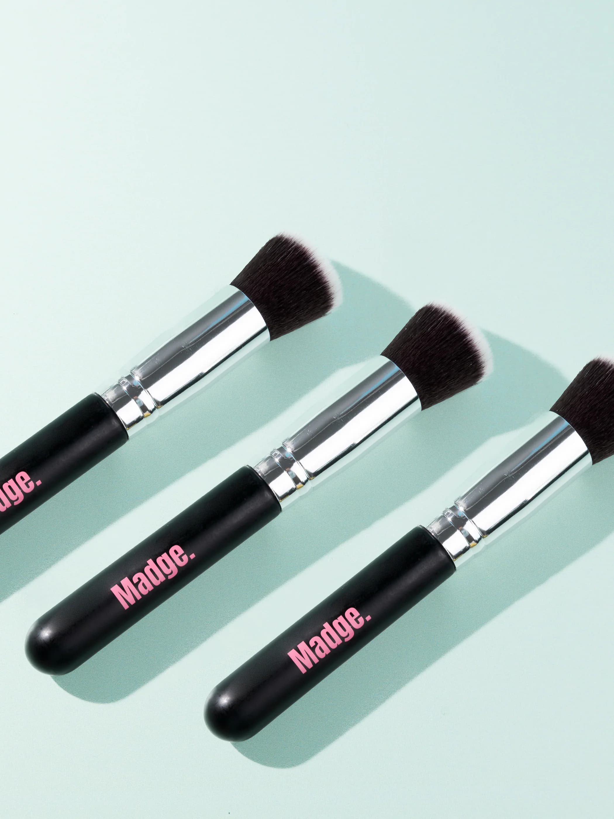 Madge Glow and Go Primer Brush